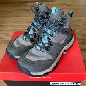 NIB Altra Tushar hiking boot